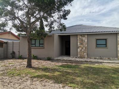 House For Sale in Albertinia, Albertinia