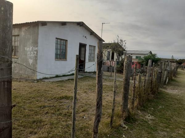 House For Sale in Theronville, Albertinia