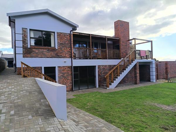 House For Sale in Albertinia, Albertinia